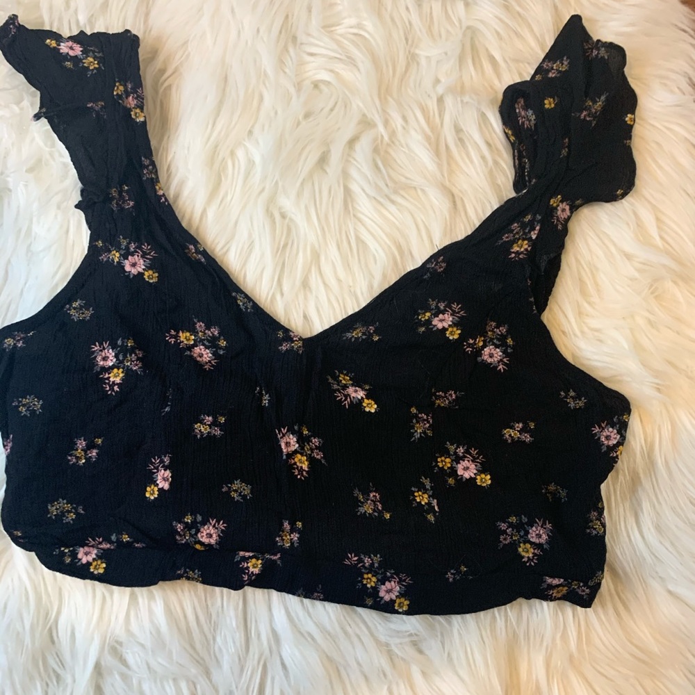 Kendall & Kylie black floral tie back crop top L